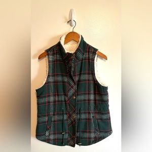 NWT women’s ladies plaid vest Maurices